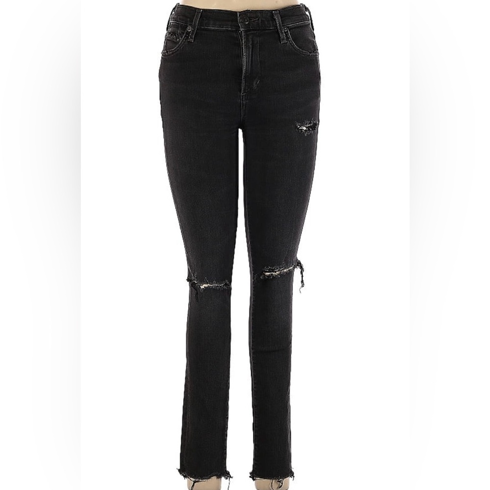 ✨ CLEAR OUT SALE ✨ Citizens of Humanity Rocket High Rise Jeans
